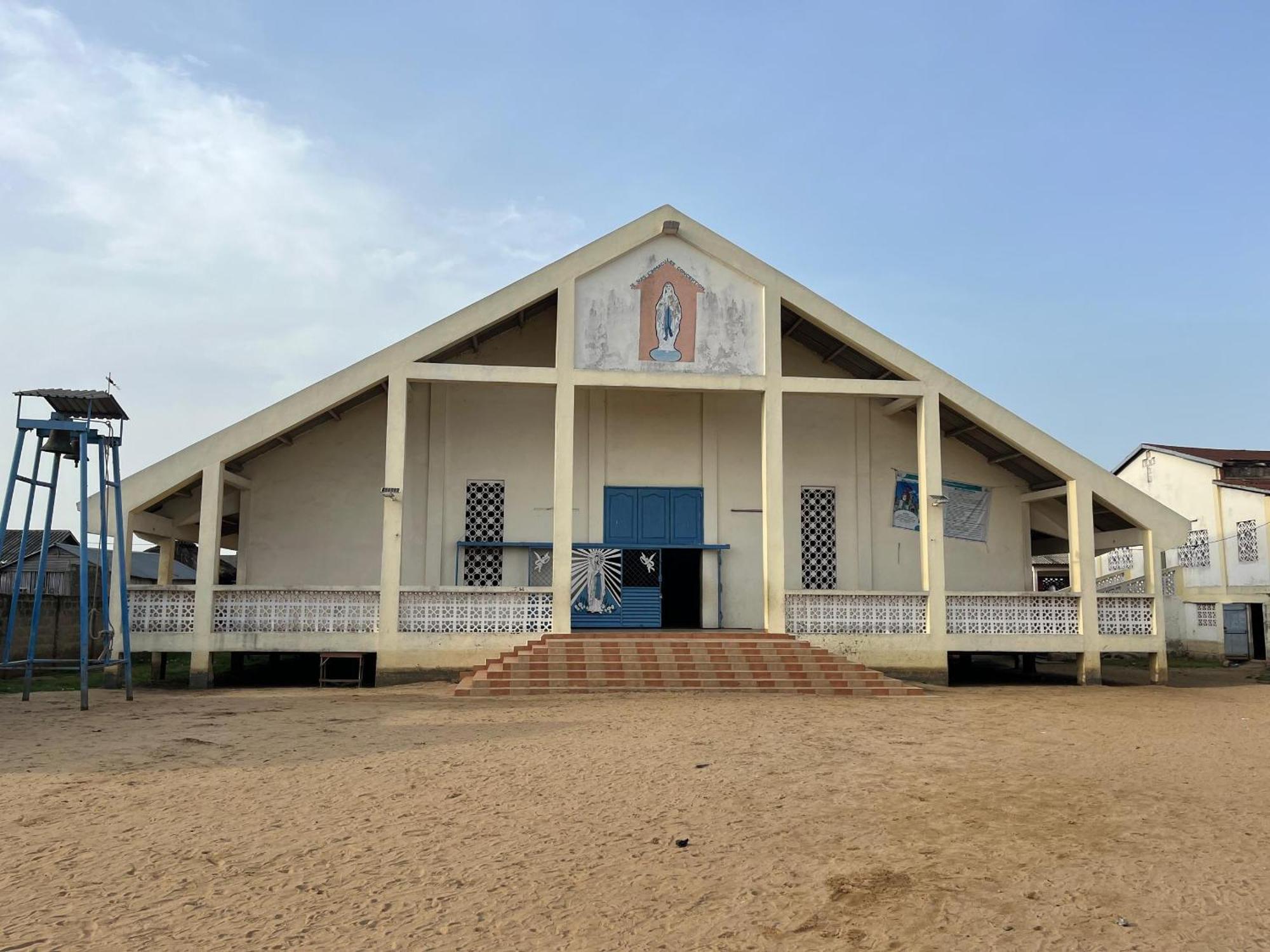 Hotel Germain - Ganvie Holiday Resort Exterior photo